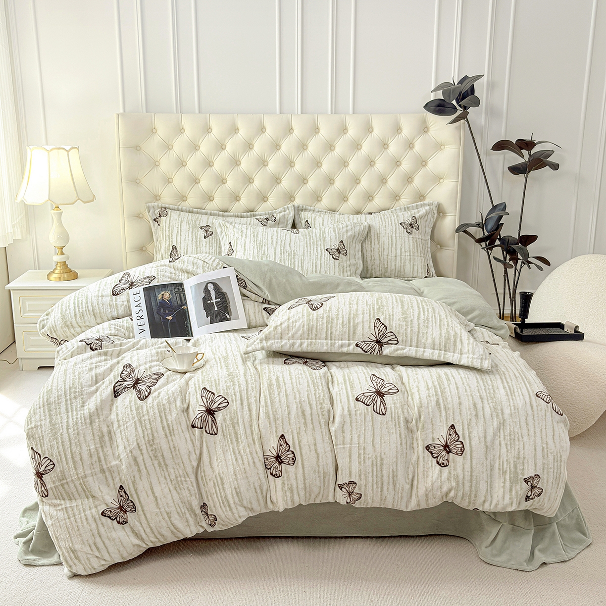 91家纺网 家纺一手货源 找家纺 （总）未来家居 2025新款赫本风印花款提花绒四件套