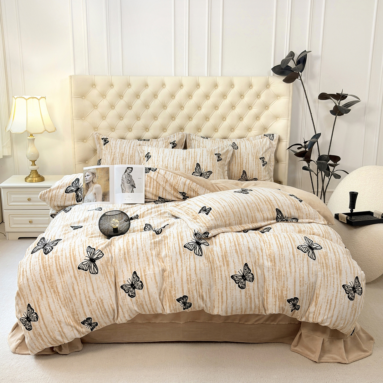 未来家居 2025新款赫本风印花款提花绒四件套 蝶棕