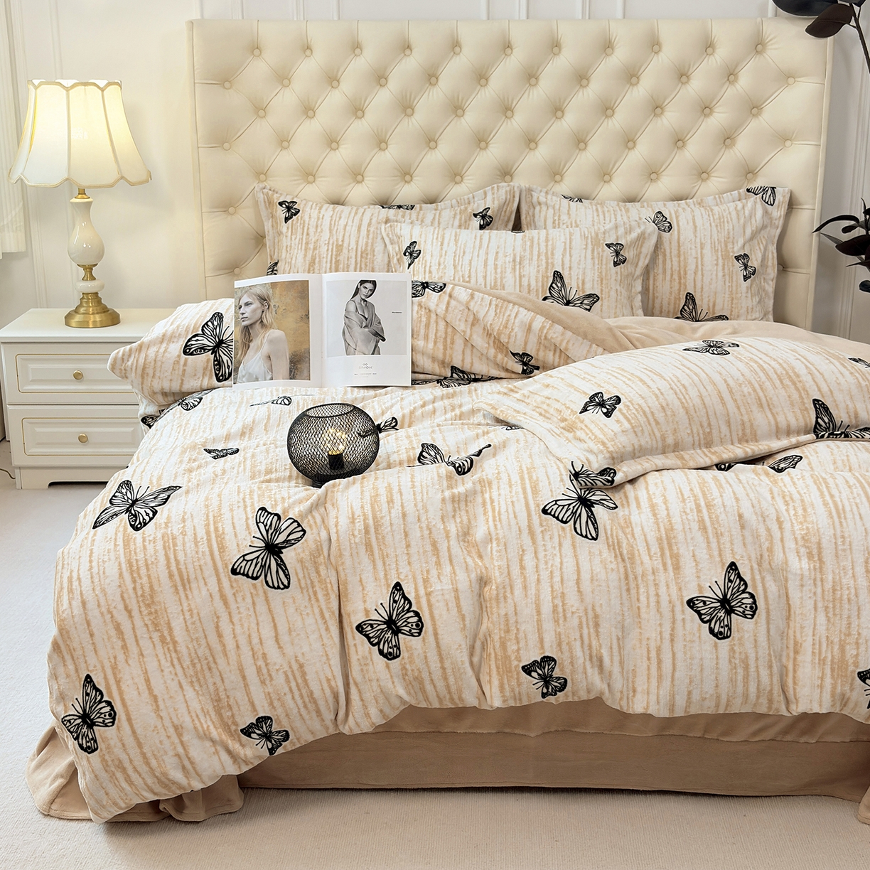 91家纺网 家纺一手货源 找家纺 未来家居 2025新款赫本风印花款提花绒四件套 蝶棕