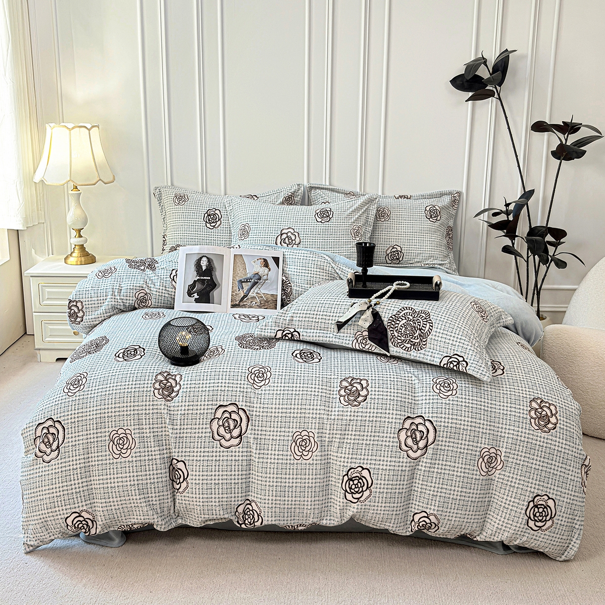 91家纺网 家纺一手货源 找家纺 未来家居 2025新款赫本风印花款提花绒四件套 菱香