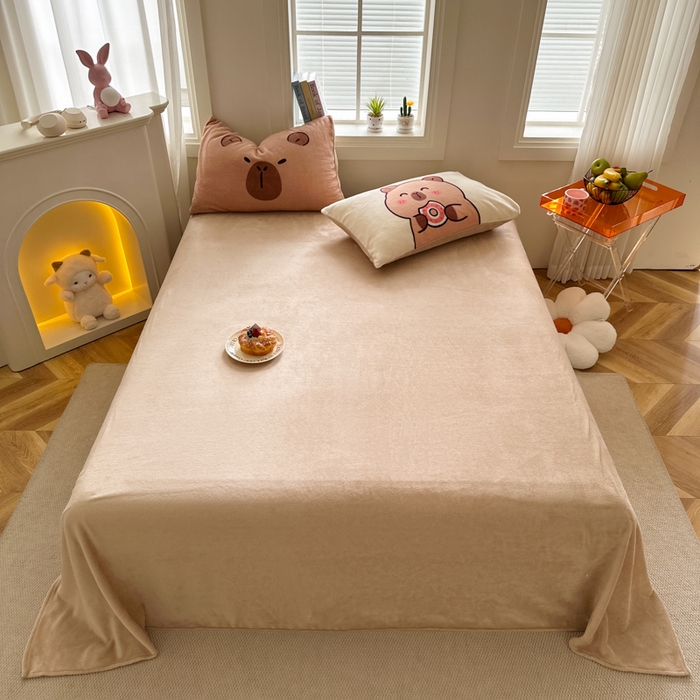 91家纺网 家纺一手货源 找家纺 徕米家居 2025新款卡通毛巾绣绣花牛奶绒四件套 卡皮吧啦伙伴