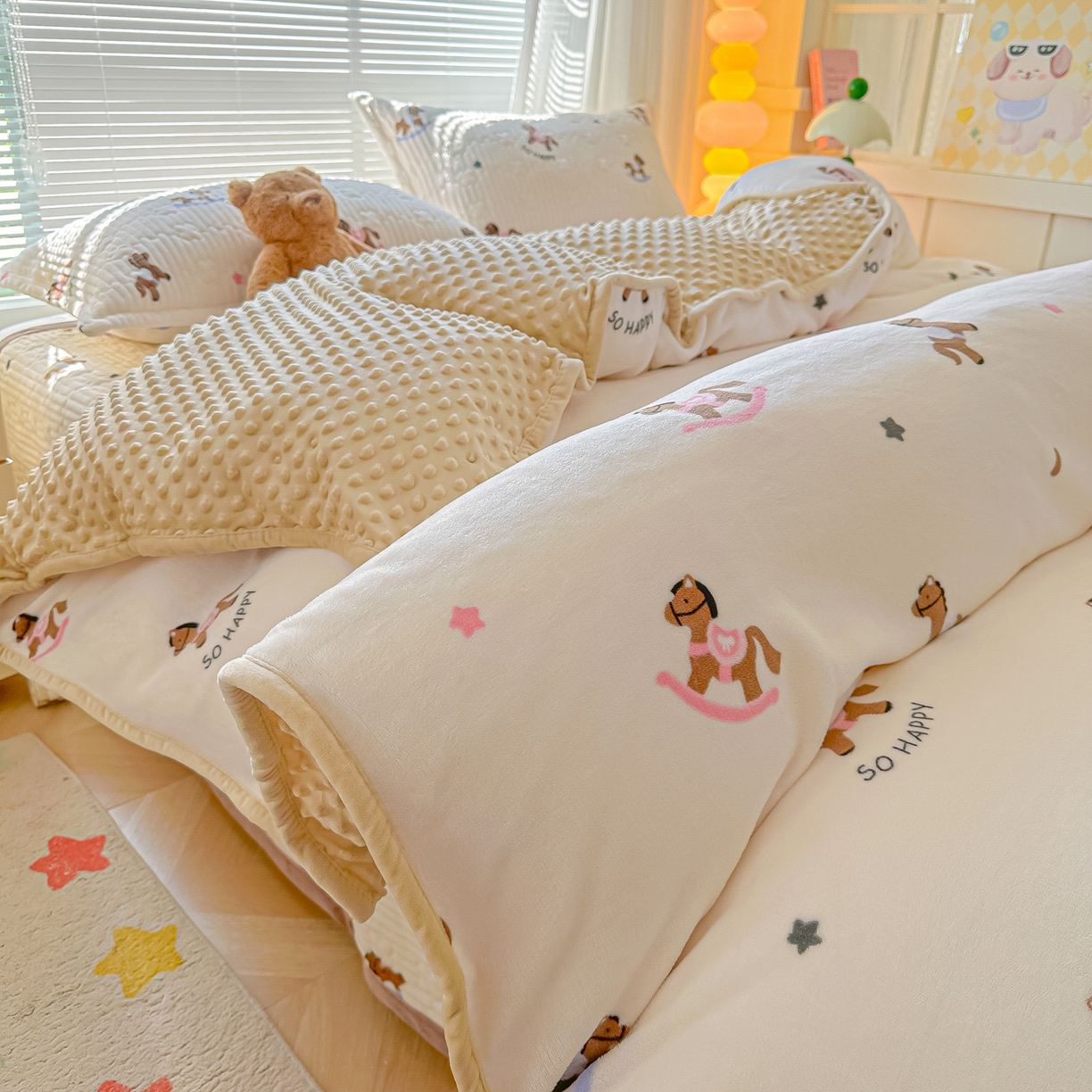 91家纺网 家纺一手货源 找家纺 （总）青竹苑 2025新款牛奶绒豆豆绒夹棉床盖款四件套