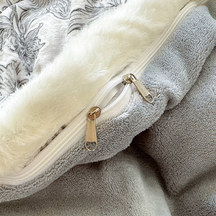 91家纺网 家纺一手货源 找家纺 Mata蔓塔家 2025新款小清新牛奶绒雕花兔毛绒包边四件套 墨花如梦