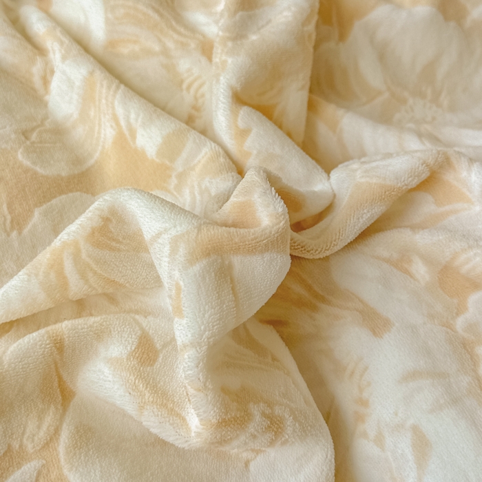 91家纺网 家纺一手货源 找家纺 Mata蔓塔家 2025新款小清新牛奶绒雕花兔毛绒包边四件套 暖杏花语