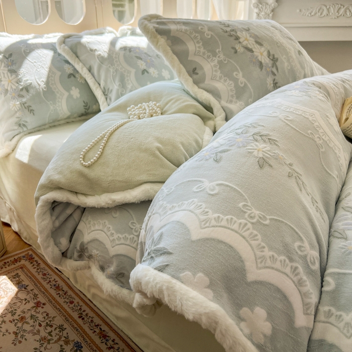 Mata蔓塔家 2025新款小清新牛奶绒雕花兔毛绒包边四件套 且听风吟-浅绿