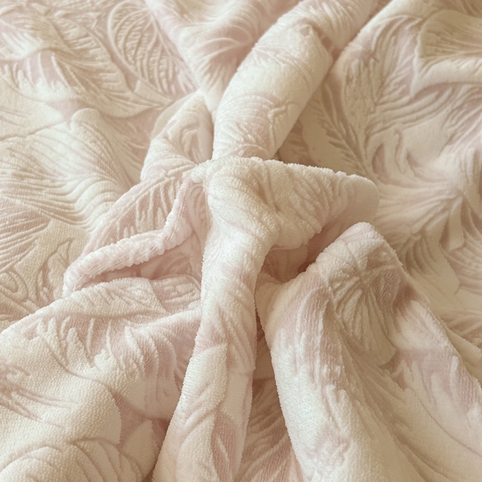 91家纺网 家纺一手货源 找家纺 Mata蔓塔家 2025新款小清新牛奶绒雕花兔毛绒包边四件套 如梦令-豆沙