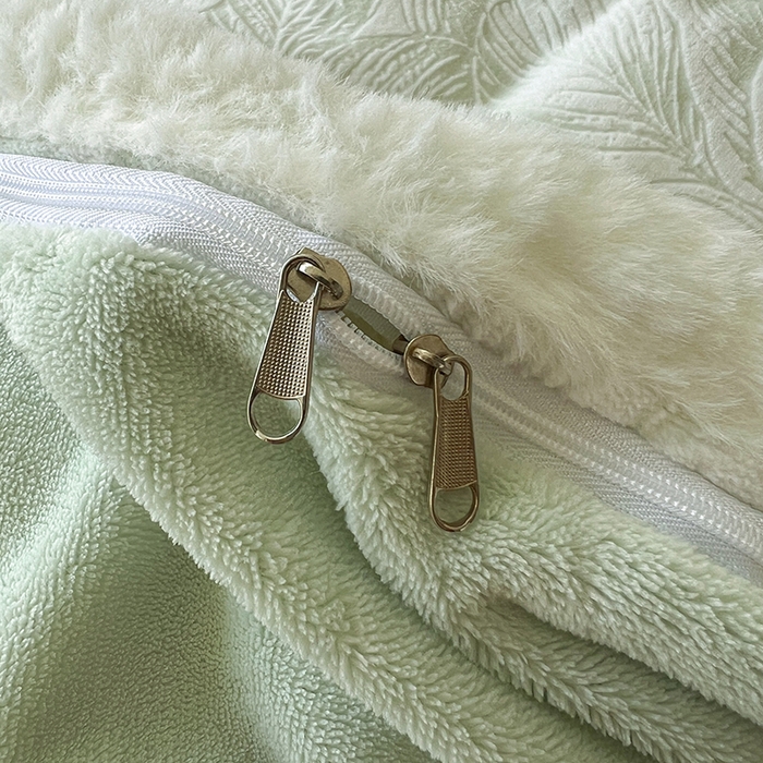 91家纺网 家纺一手货源 找家纺 Mata蔓塔家 2025新款小清新牛奶绒雕花兔毛绒包边四件套 如梦令-绿