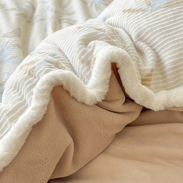 91家纺网 家纺一手货源 找家纺 Mata蔓塔家 2025新款小清新牛奶绒雕花兔毛绒包边四件套 竹蝶伴眠