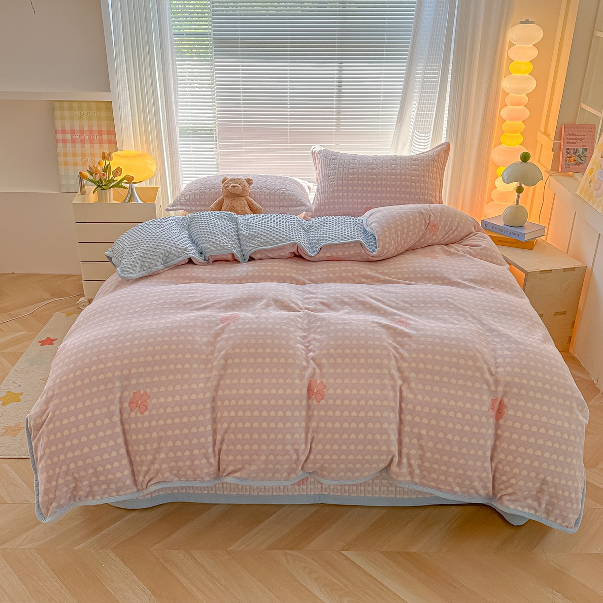 91家纺网 家纺一手货源 找家纺 青竹苑 2025新款牛奶绒豆豆绒夹棉床盖款四件套 蝴蝶酥