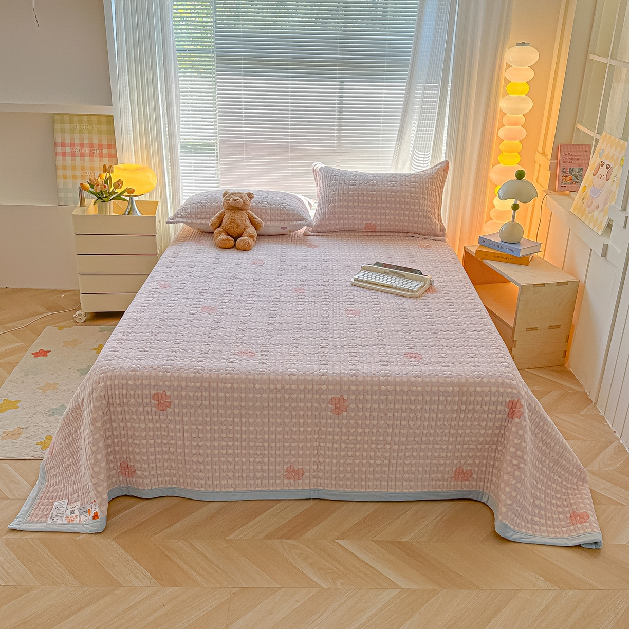 91家纺网 家纺一手货源 找家纺 青竹苑 2025新款牛奶绒豆豆绒夹棉床盖款四件套 蝴蝶酥