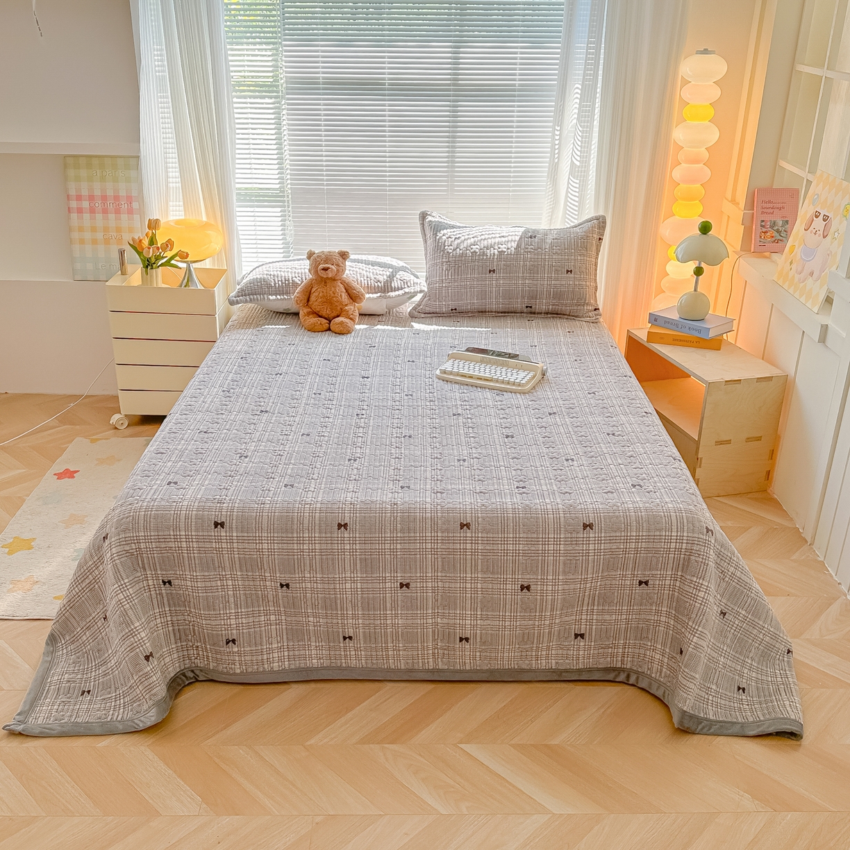 91家纺网 家纺一手货源 找家纺 青竹苑 2025新款牛奶绒豆豆绒夹棉床盖款四件套 可可少女