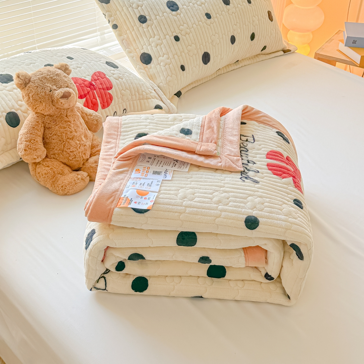 91家纺网 家纺一手货源 找家纺 青竹苑 2025新款牛奶绒豆豆绒夹棉床盖款四件套 洛可可