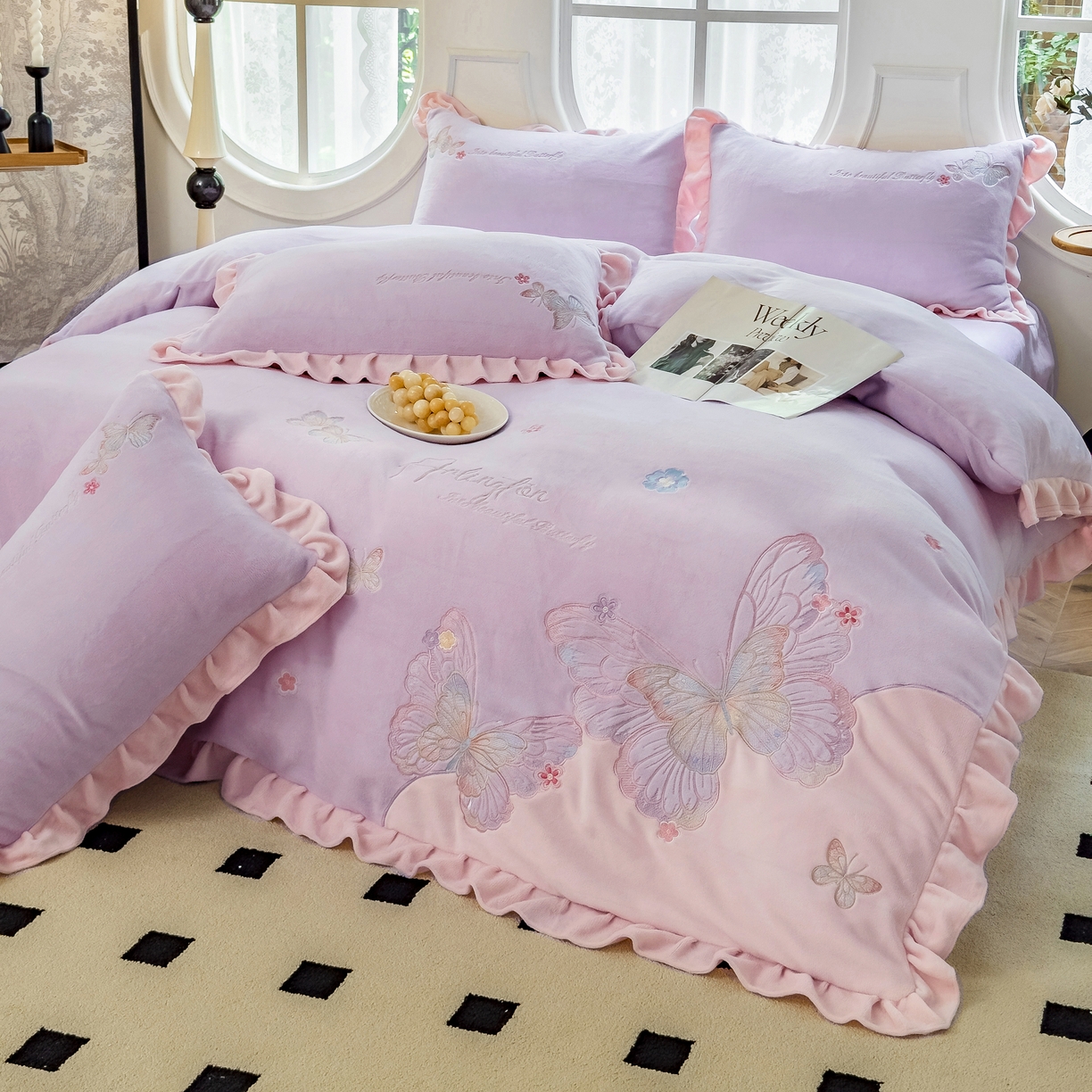 91家纺网 家纺一手货源 找家纺 卡初家居（原微来） 2025秋冬新款A类高克重加厚保暖亲肤牛奶绒四件套--蝶舞系列（提供买家秀） 蝶舞-优雅紫