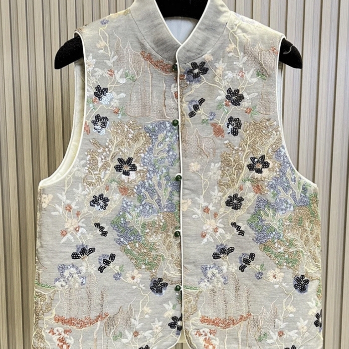 91家纺网 家纺一手货源 找家纺 （总）洛兰沙家居馆【只代发】【只代发】 2025新款复古织锦缎细纱棉麻拼接马甲背心刺绣中式盘扣上衣