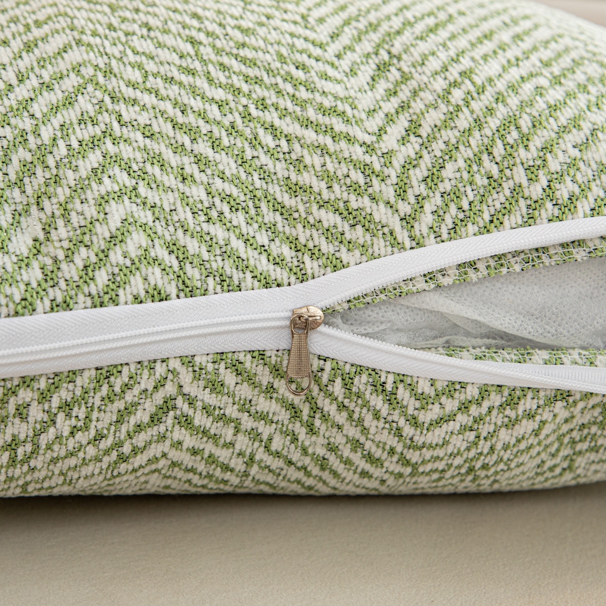 91家纺网 家纺一手货源 找家纺 沐沐家纺 2026新款波点抱枕 波点-绿色