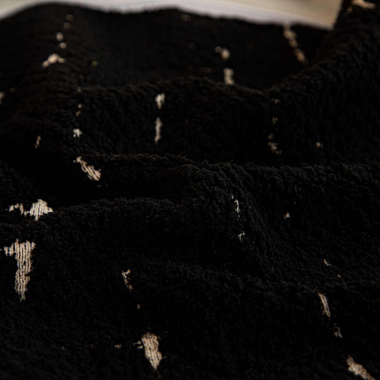 91家纺网 家纺一手货源 找家纺 沐沐家纺 2026新款漫星抱枕 漫星-黑色