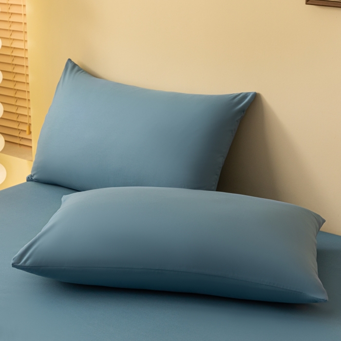 梵克保罗 2025新款简约纯色亲肤磨毛枕套 牛仔蓝