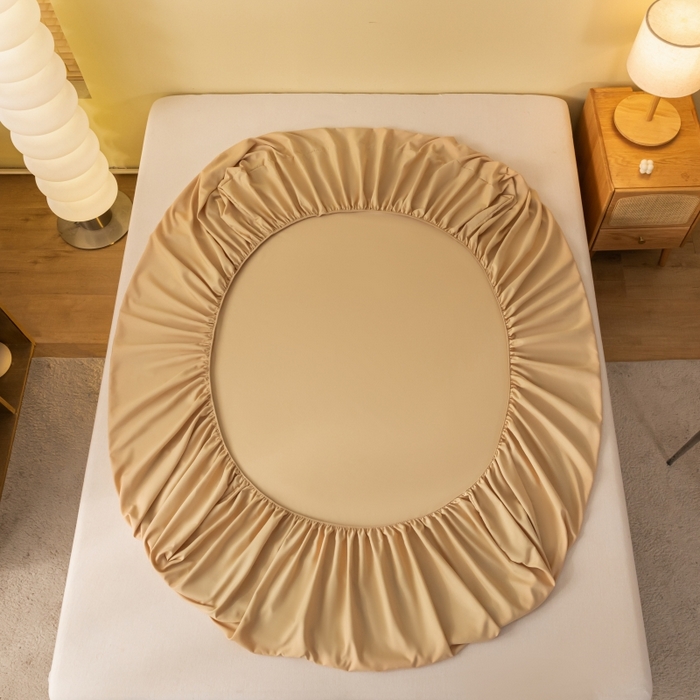 91家纺网 家纺一手货源 找家纺 梵克保罗 2025新款简约纯色亲肤磨毛床笠 卡其