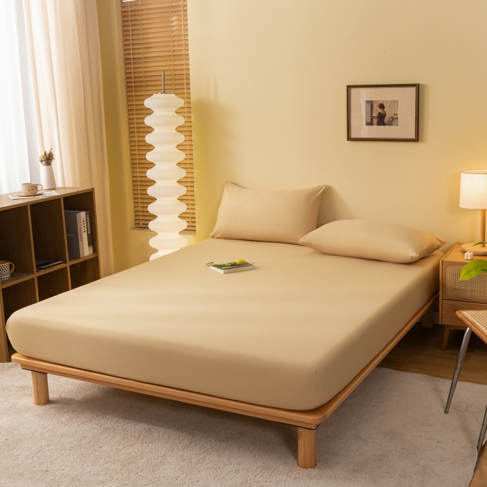 91家纺网 家纺一手货源 找家纺 梵克保罗 2025新款简约纯色亲肤磨毛床笠 卡其