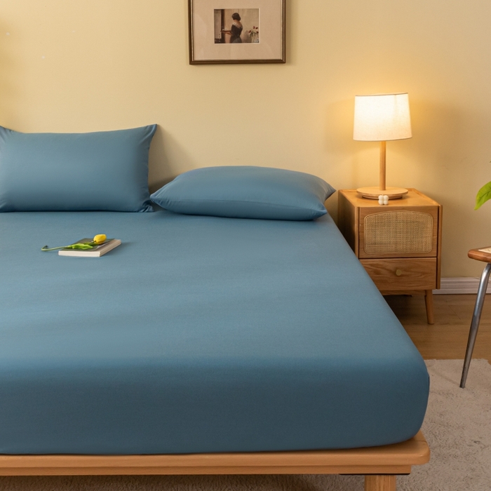 91家纺网 家纺一手货源 找家纺 梵克保罗 2025新款简约纯色亲肤磨毛床笠 牛仔蓝