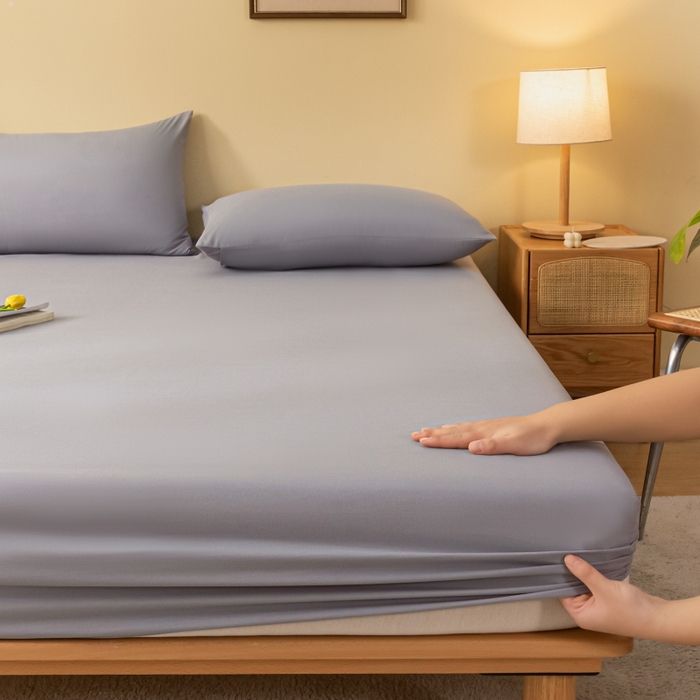 91家纺网 家纺一手货源 找家纺 梵克保罗 2025新款简约纯色亲肤磨毛床笠 浅灰