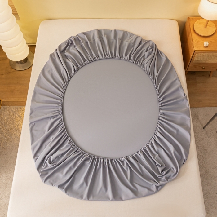 91家纺网 家纺一手货源 找家纺 梵克保罗 2025新款简约纯色亲肤磨毛床笠 浅灰