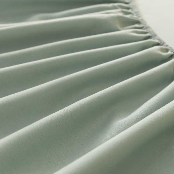 91家纺网 家纺一手货源 找家纺 梵克保罗 2025新款简约纯色亲肤磨毛床笠 墨绿