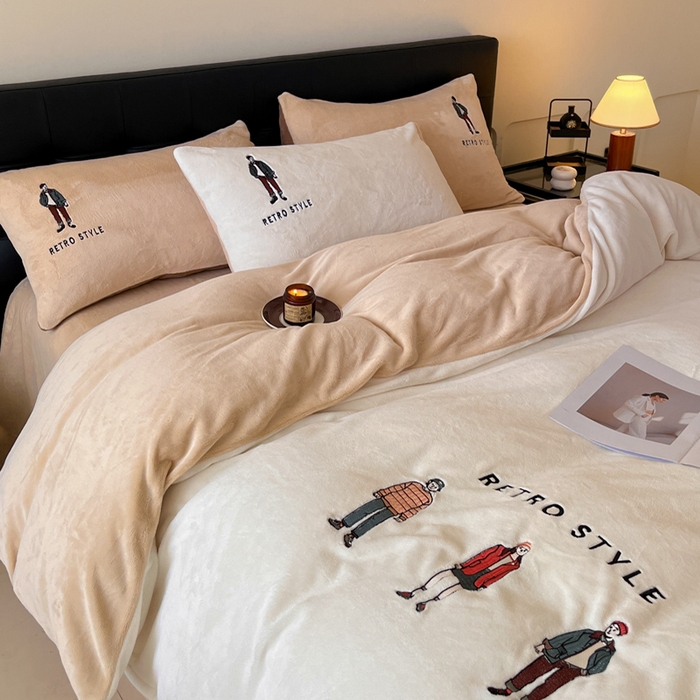 91家纺网 家纺一手货源 找家纺 ONE TWO ONE 121 新品【牛奶绒刺绣四件套】2025毛毯被子四件套单件床单被套床笠珊瑚绒牛奶绒冬被法兰绒兔毛绒男孩Boy Boy-白咖