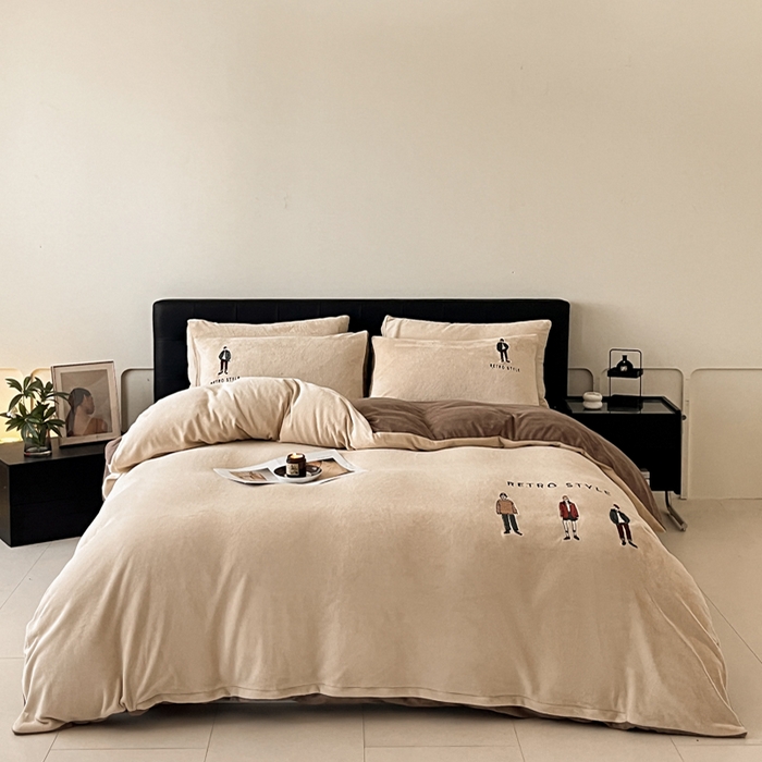 91家纺网 家纺一手货源 找家纺 ONE TWO ONE 121 新品【牛奶绒刺绣四件套】2025毛毯被子四件套单件床单被套床笠珊瑚绒牛奶绒冬被法兰绒兔毛绒男孩Boy Boy-复古咖