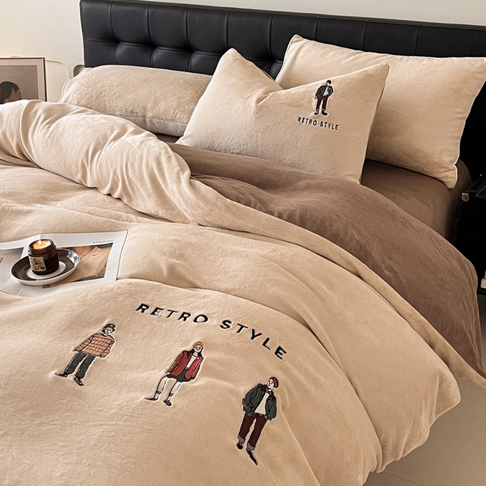 91家纺网 家纺一手货源 找家纺 ONE TWO ONE 121 新品【牛奶绒刺绣四件套】2025毛毯被子四件套单件床单被套床笠珊瑚绒牛奶绒冬被法兰绒兔毛绒男孩Boy Boy-复古咖