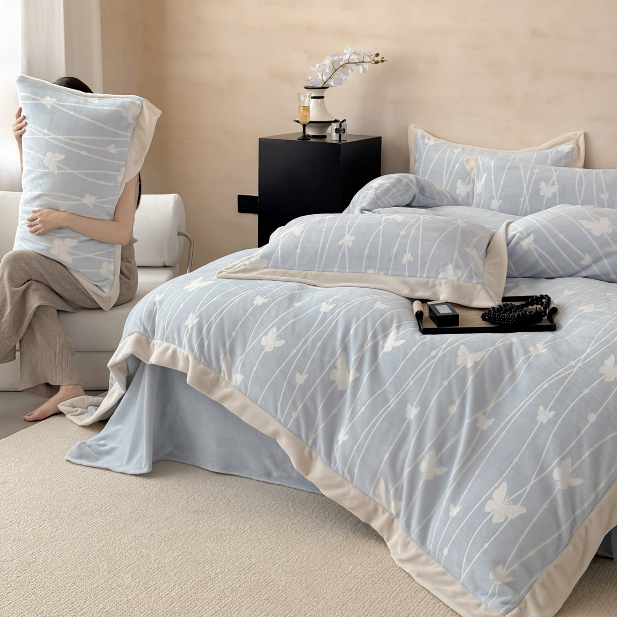 91家纺网 家纺一手货源 找家纺 若未家居 LOVEWE HOUSE 2025新款250克全消光数码印花和雕花大宽边全消光牛奶绒四件套-蝴蝶-薇薇安 蝴蝶-薇薇安 蓝