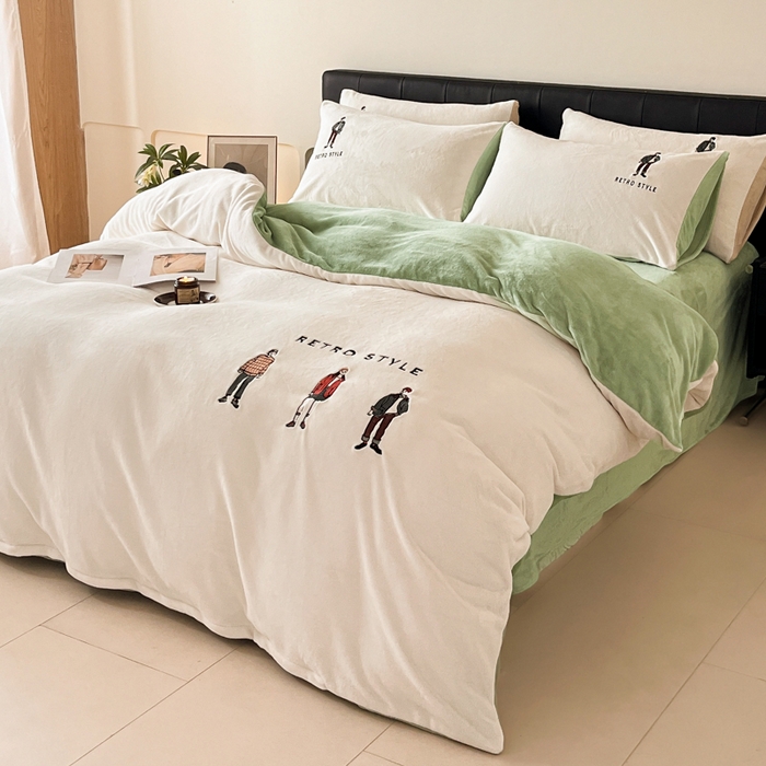 91家纺网 家纺一手货源 找家纺 ONE TWO ONE 121 新品【牛奶绒刺绣四件套】2025毛毯被子四件套单件床单被套床笠珊瑚绒牛奶绒冬被法兰绒兔毛绒男孩Boy Boy-浅绿