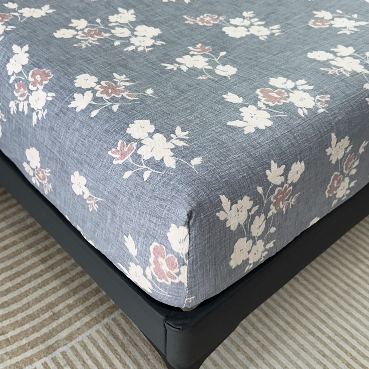 91家纺网 家纺一手货源 找家纺 一比一家纺 2025新款高克重复古原麻床笠 夕颜