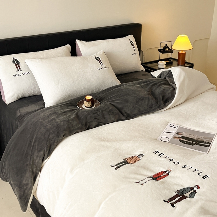 91家纺网 家纺一手货源 找家纺 ONE TWO ONE 121 新品【牛奶绒刺绣四件套】2025毛毯被子四件套单件床单被套床笠珊瑚绒牛奶绒冬被法兰绒兔毛绒男孩Boy Boy-深碳灰