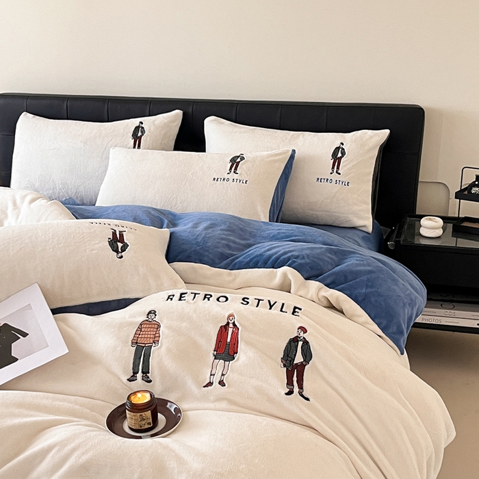 91家纺网 家纺一手货源 找家纺 ONE TWO ONE 121 新品【牛奶绒刺绣四件套】2025毛毯被子四件套单件床单被套床笠珊瑚绒牛奶绒冬被法兰绒兔毛绒男孩Boy Boy-雾霾蓝