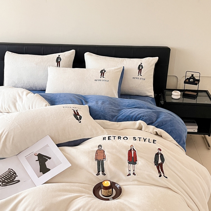 91家纺网 家纺一手货源 找家纺 ONE TWO ONE 121 新品【牛奶绒刺绣四件套】2025毛毯被子四件套单件床单被套床笠珊瑚绒牛奶绒冬被法兰绒兔毛绒男孩Boy Boy-雾霾蓝