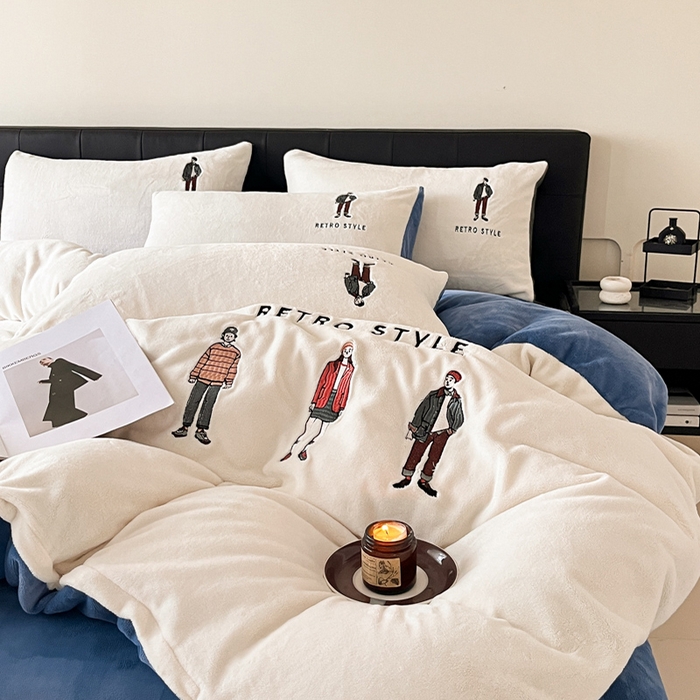 91家纺网 家纺一手货源 找家纺 ONE TWO ONE 121 新品【牛奶绒刺绣四件套】2025毛毯被子四件套单件床单被套床笠珊瑚绒牛奶绒冬被法兰绒兔毛绒男孩Boy Boy-雾霾蓝