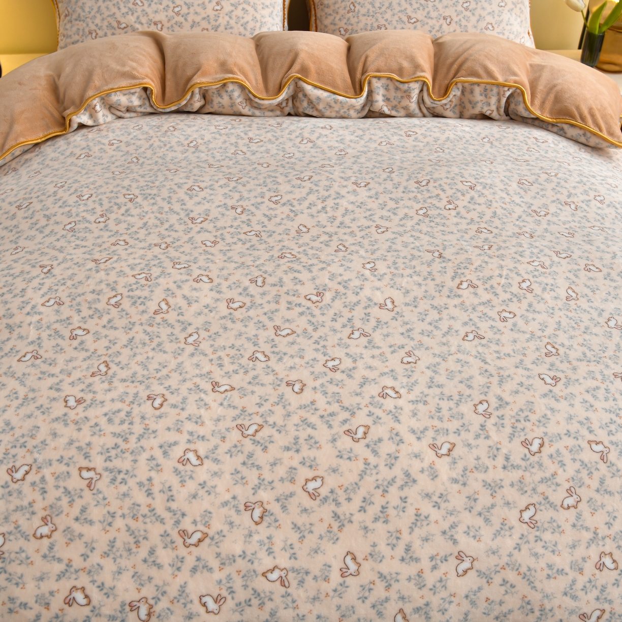 91家纺网 家纺一手货源 找家纺 橘姿家纺 2025新款9-10斤牛奶绒四件套金貂绒四件套 繁华