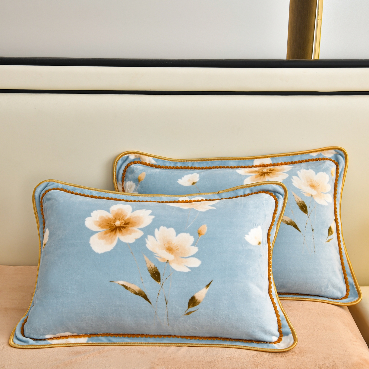 91家纺网 家纺一手货源 找家纺 橘姿家纺 2025新款9-10斤牛奶绒四件套金貂绒四件套 花漾