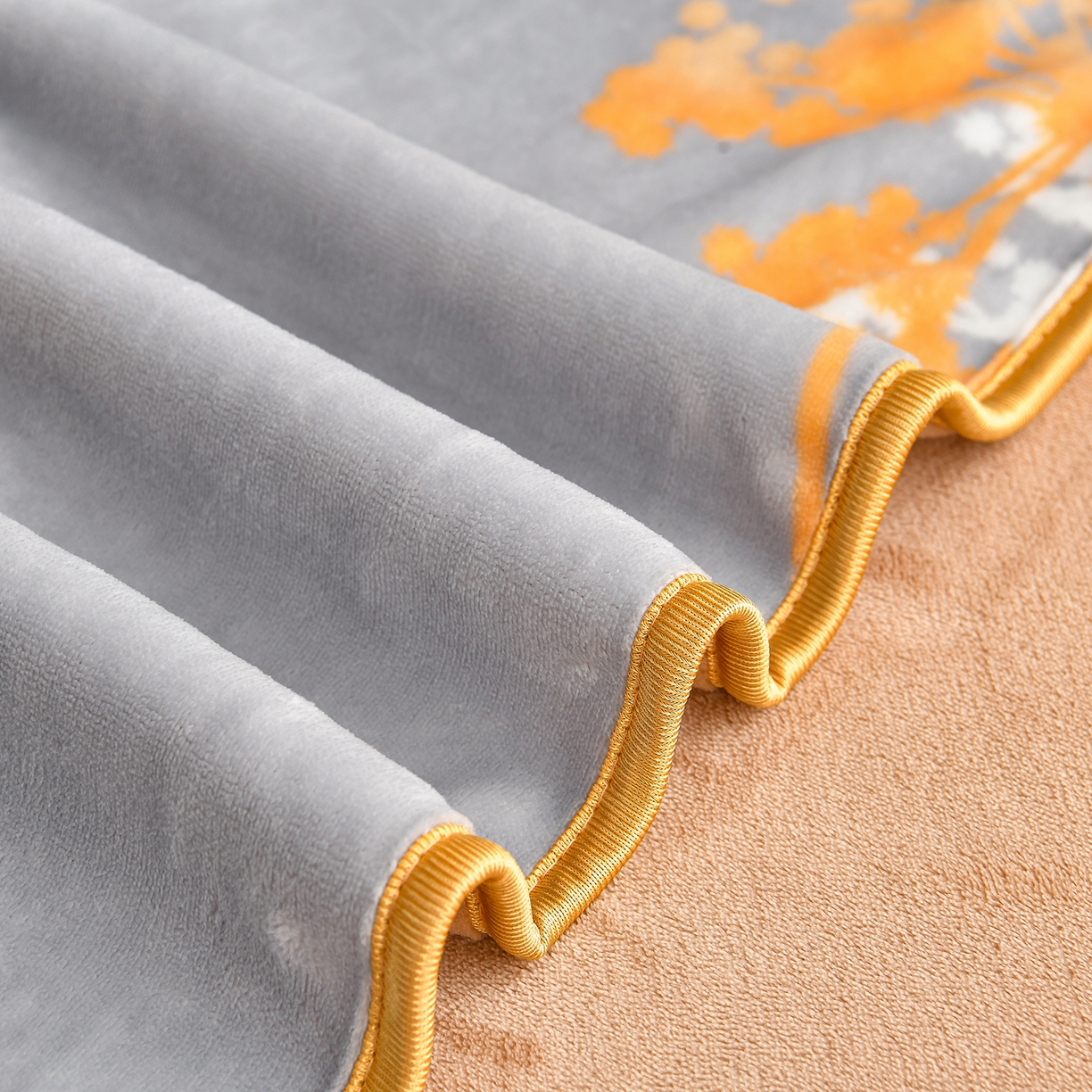 91家纺网 家纺一手货源 找家纺 橘姿家纺 2025新款9-10斤牛奶绒四件套金貂绒四件套 浅爱