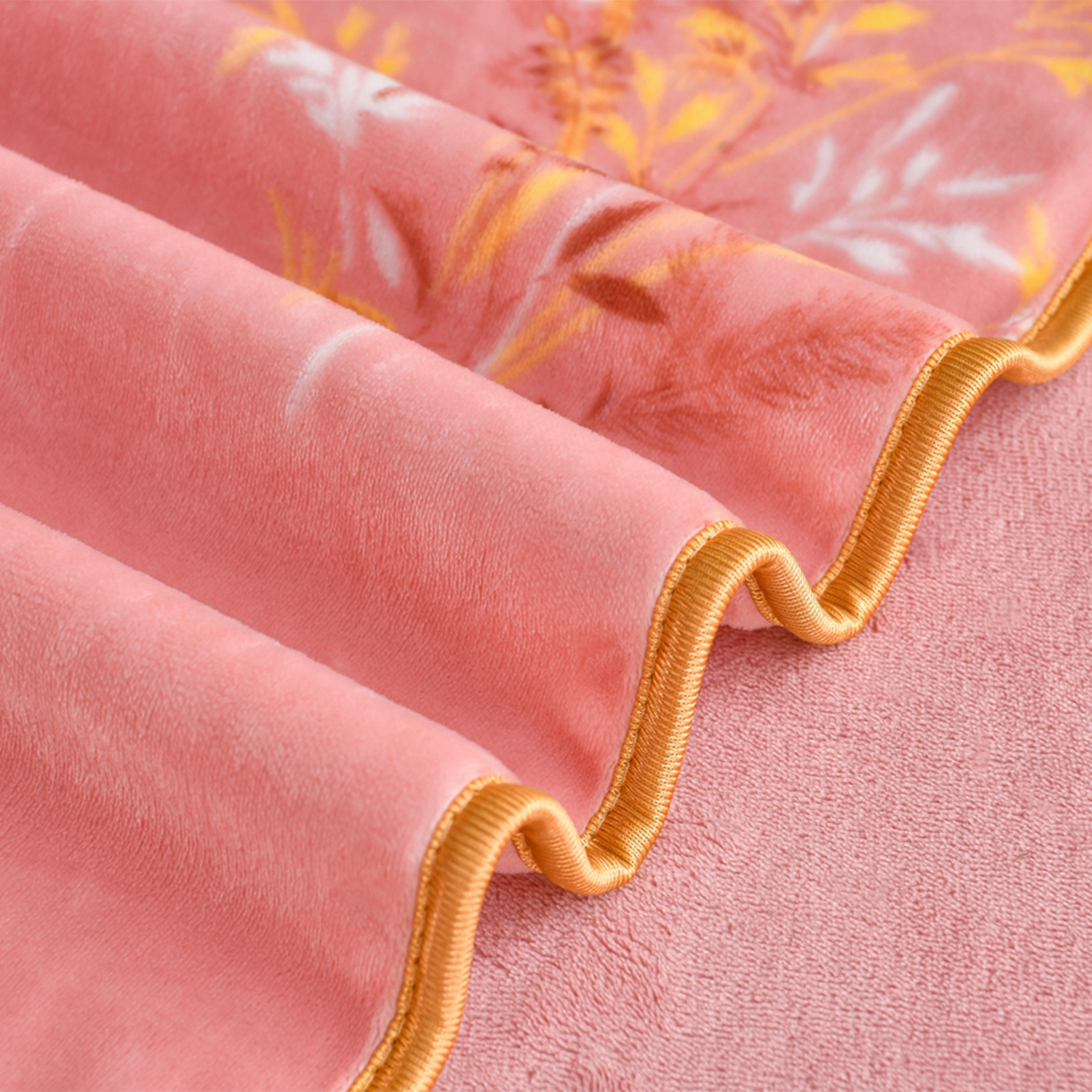 91家纺网 家纺一手货源 找家纺 橘姿家纺 2025新款9-10斤牛奶绒四件套金貂绒四件套 秋意