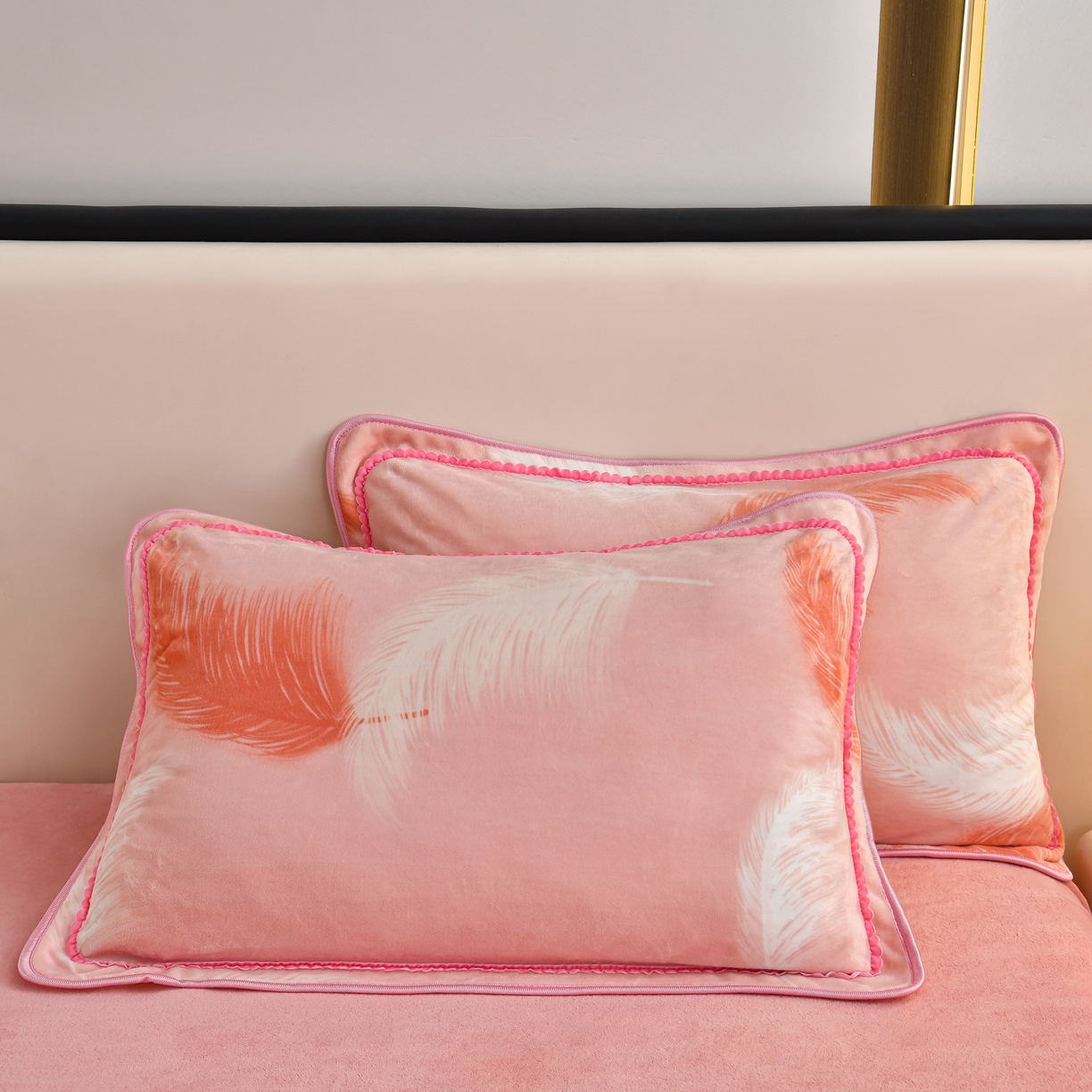 91家纺网 家纺一手货源 找家纺 橘姿家纺 2025新款9-10斤牛奶绒四件套金貂绒四件套 瑞夫丽