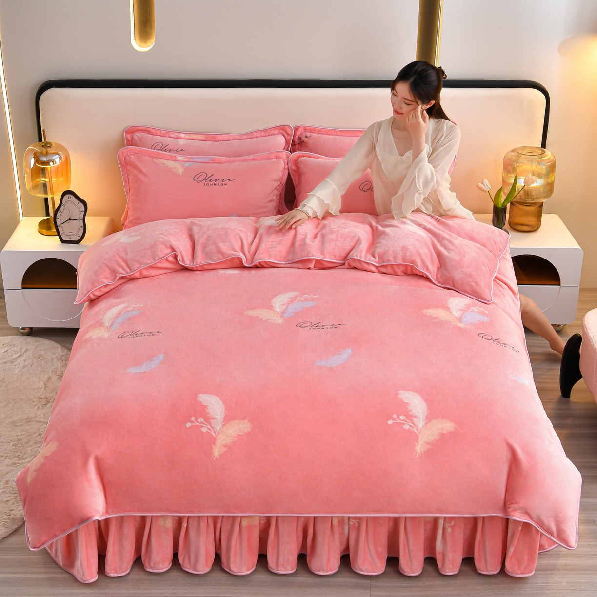 91家纺网 家纺一手货源 找家纺 橘姿家纺 2025新款9-10斤牛奶绒四件套金貂绒四件套 羽毛粉