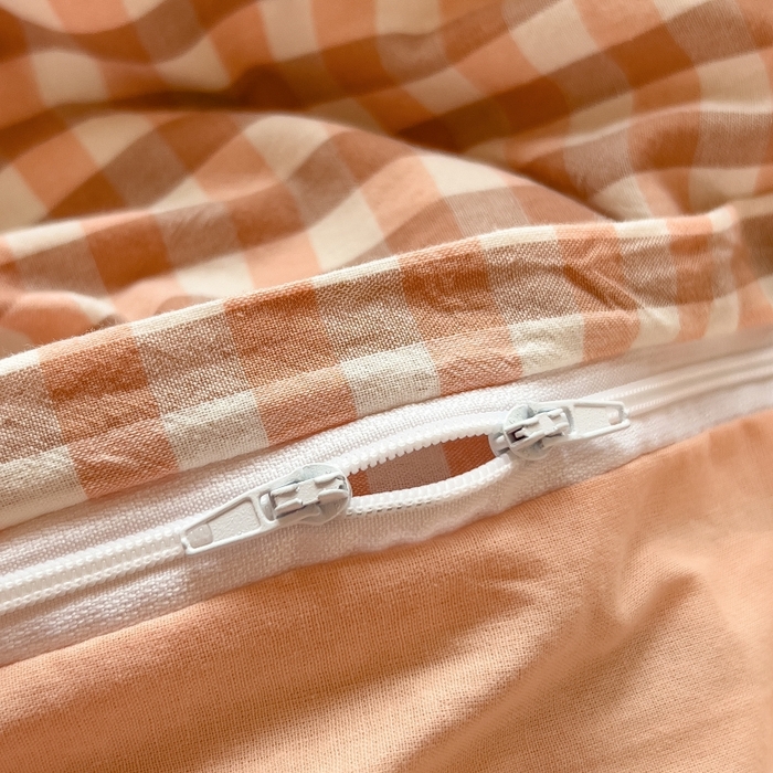 91家纺网 家纺一手货源 找家纺 梵克保罗 2025春夏新品无印风水洗棉学生六件套大礼包三件套枕套被套床单被芯床垫枕芯学生季 玉小格