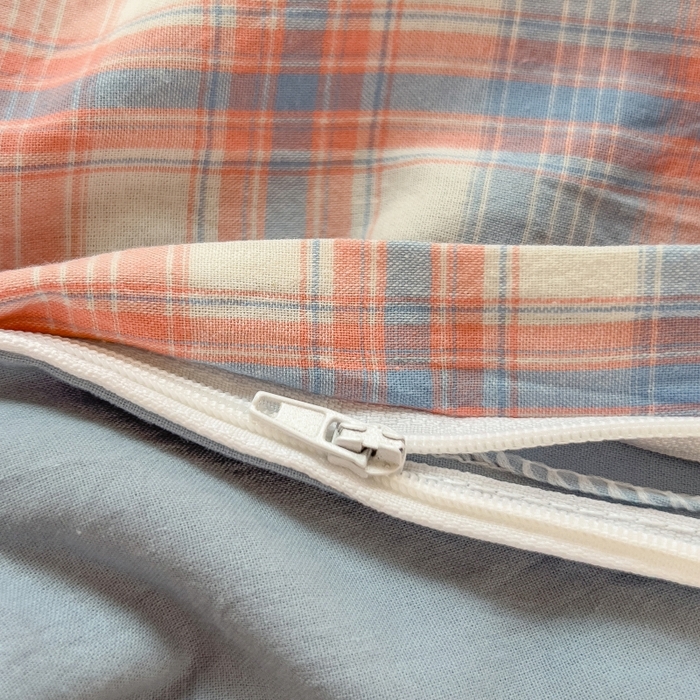 91家纺网 家纺一手货源 找家纺 梵克保罗 2025春夏新品无印风水洗棉学生六件套大礼包三件套枕套被套床单被芯床垫枕芯学生季 炫彩格