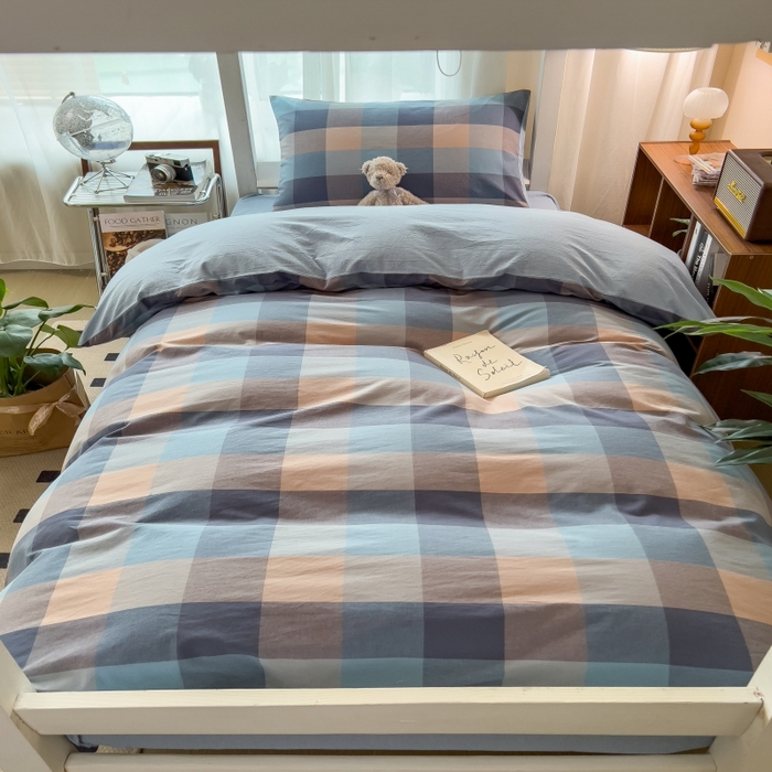 91家纺网 家纺一手货源 找家纺 梵克保罗 2025春夏新品无印风水洗棉学生六件套大礼包三件套枕套被套床单被芯床垫枕芯学生季 炫彩蓝格