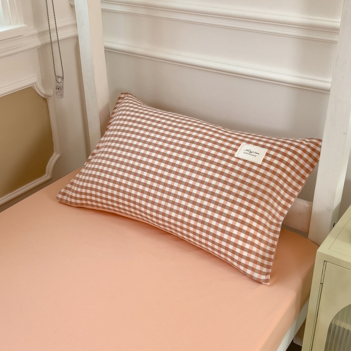 91家纺网 家纺一手货源 找家纺 梵克保罗 2025春夏新品无印风水洗棉学生六件套大礼包三件套枕套被套床单被芯床垫枕芯学生季 玉小格