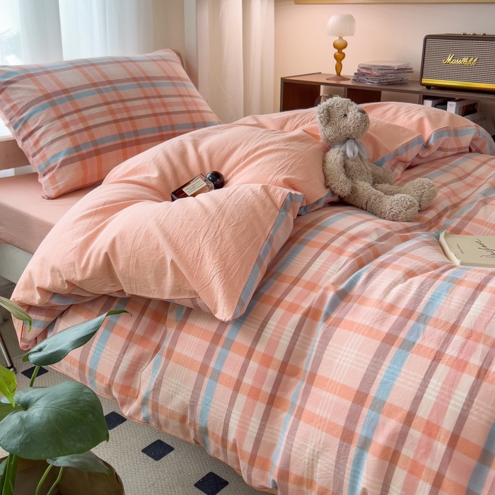 91家纺网 家纺一手货源 找家纺 梵克保罗 2025春夏新品无印风水洗棉学生六件套大礼包三件套枕套被套床单被芯床垫枕芯学生季 英伦粉