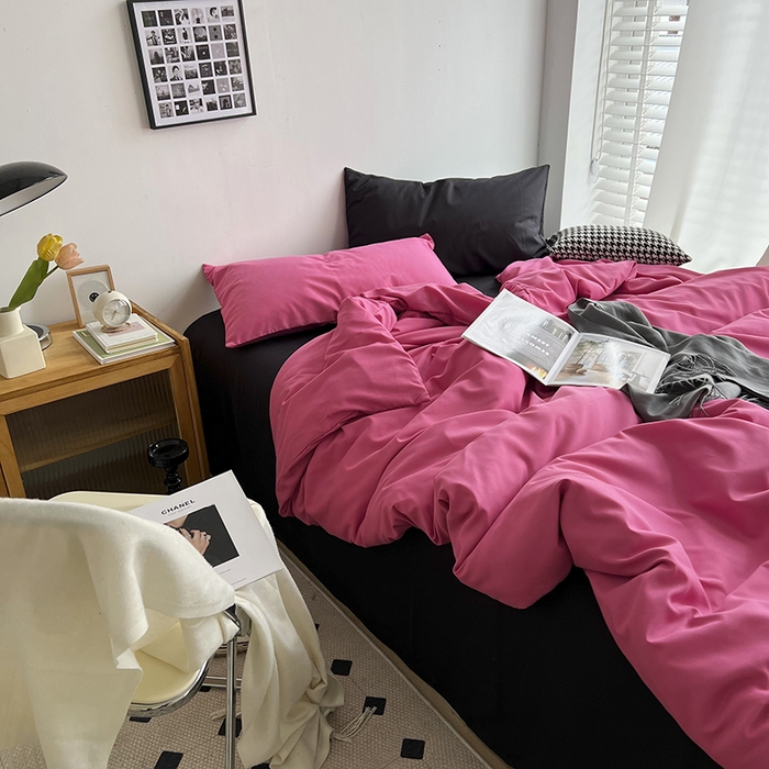 91家纺网 家纺一手货源 找家纺 梵克保罗 2025新款ins风小红书同款纯色双拼水洗棉四件套学生三件套亲肤加厚磨毛四件套混搭系列-单被套单枕套 混搭-树莓粉黑