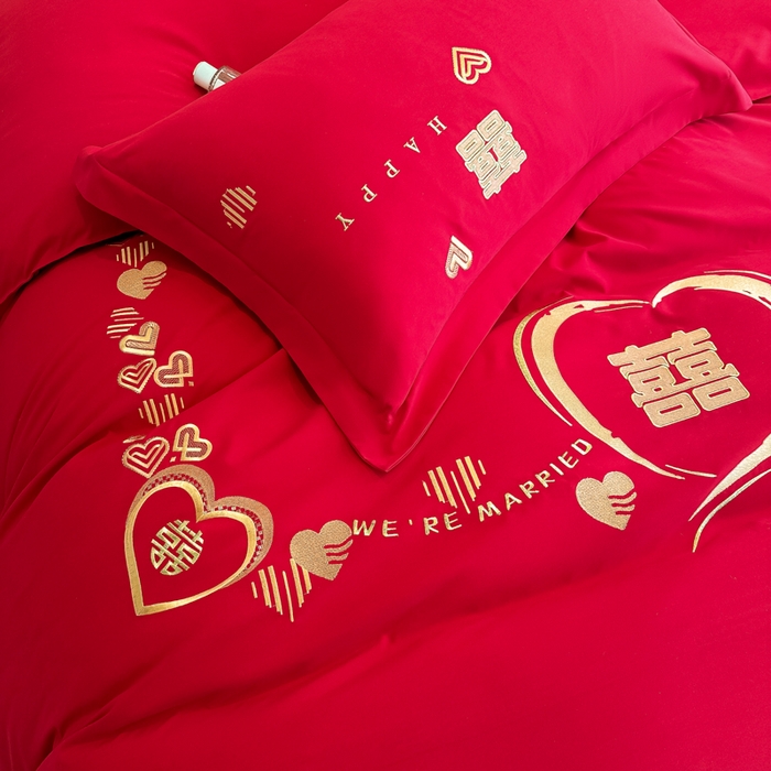 91家纺网 家纺一手货源 找家纺 梵克保罗 2025新款140高克重磨毛亲肤棉刺绣婚庆四件套 心心相印